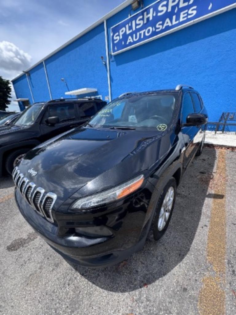 2016 Jeep Cherokee Latitude's photo