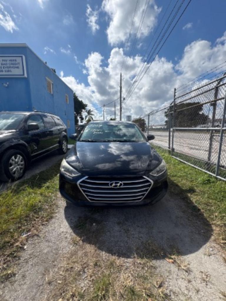 2018 Hyundai Elantra SE