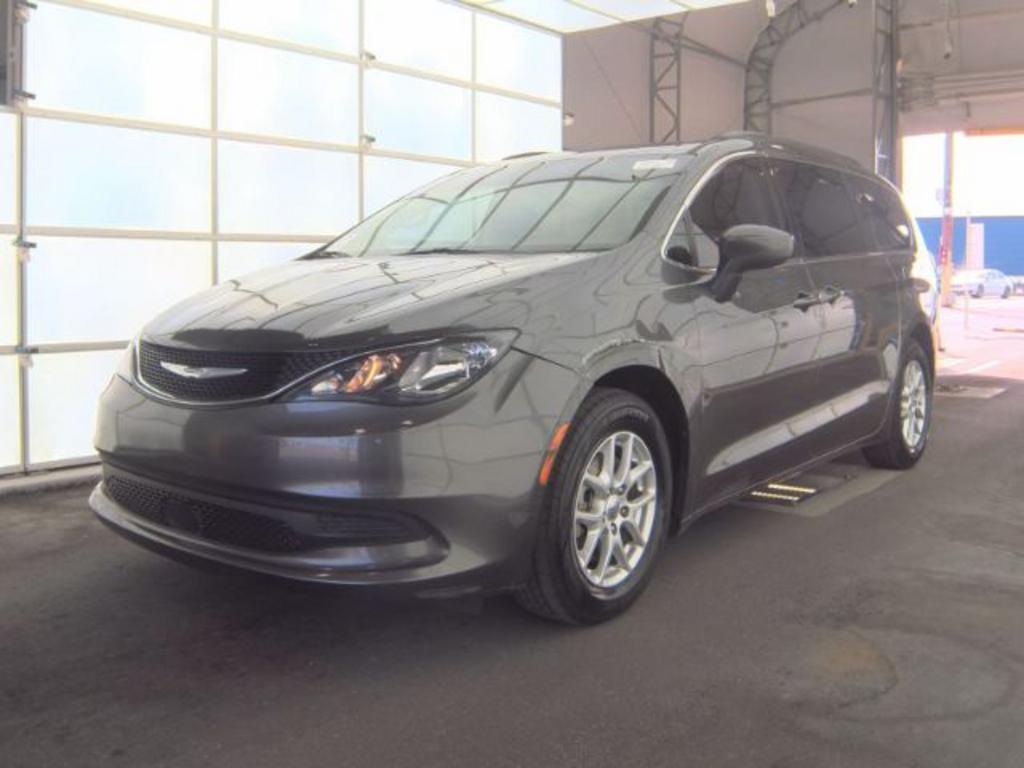 2021 Chrysler Voyager LXI
