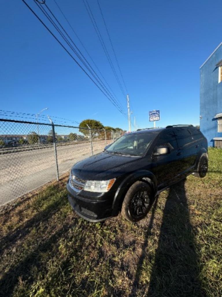 2018 Dodge Journey SE's photo