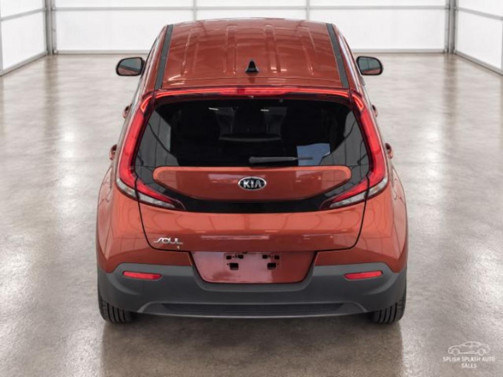 2021 Kia Soul LX - Photo 6