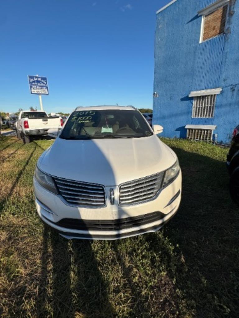 2015 Lincoln MKC Base's photo